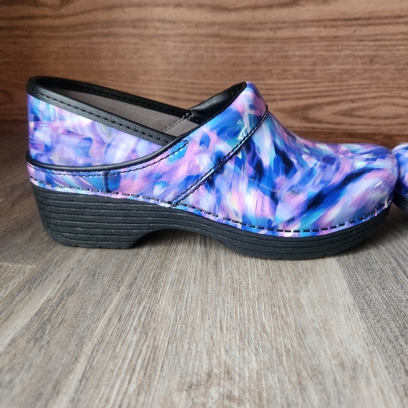 NWOT Dansko Blue Crush Patent LT Pro Women’s Clogs - Picture 9 of 12